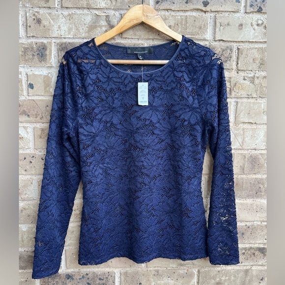 NWT White House Black Market Navy Lace Crew Nexk Top Size Medium - Picture 11 of 15